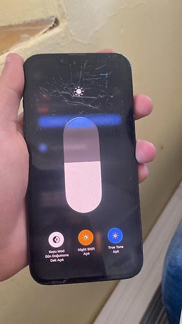 nar data nömrə: IPhone 13, Midnight, Face ID — 5