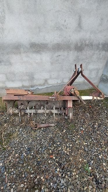 mini soyudu: Frez ve kasilka ikisi birlikte satilir ayri ayriliqdada satmaq — 2