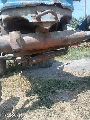 lovol 504 b: Belarus MTZ-80 traktor - Kabinalı, dizel mühərrikli MTZ-80 - Öndən — 10