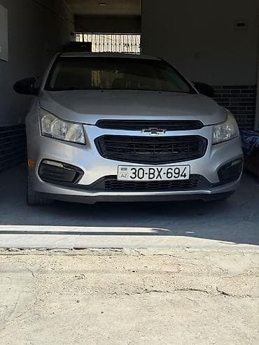 Chevrolet Cruze: 1.4 л | 2015 г. 213000 км Седан
