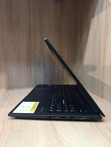 macbook pro 17: Asus VivoBook X1502ZA — 10