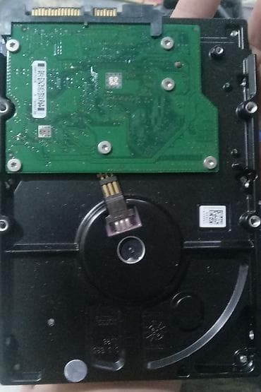 osmo 3: Maxtor DiamondMax 21 HDD – 160 GB, 3.5", SATA - Model: STM3160215AS — 3