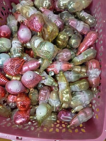 двери стеклянные: Первое фото по 4м.другие фото по 2м все игрушки стеклянные şüşə yolka — 4