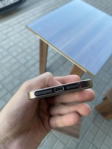 xs max 512gb: IPhone 16 Pro, 128 GB, Desert Titanium, Face ID — 8