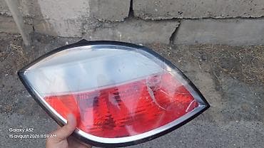 Opel Astra H üçün arxa stop. Üz şüşəsi sınıb. Üz şüşəsin rahat