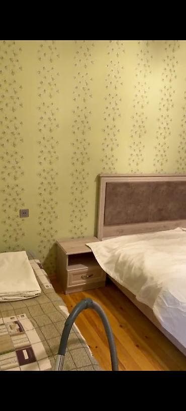 Mənzil kirayələyirəm: Köhne Yevlax avtovağzalının yani 5/1 mertebesi 2 otaqlı təmirli və — 3