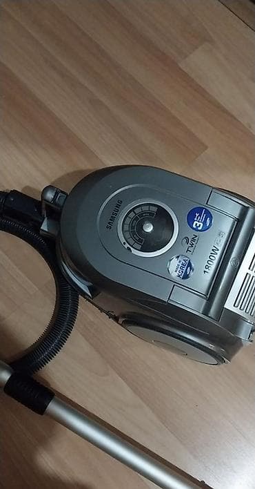 Samsung tozsoran – 1800W gücündə, siklon tipli (kisəsiz) sistem. - Güc — 4