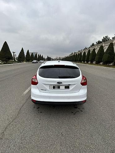 Мототранспорт: Ford Focus: 1.6 л | 2013 г. 287529 км Хэтчбэк — 2