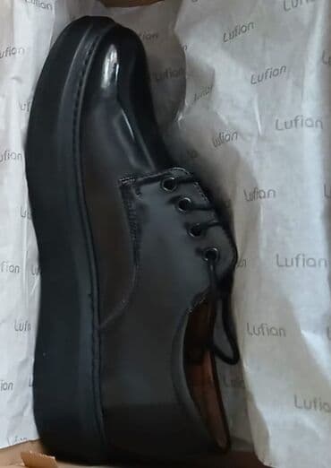 uwaq ucun tortlar: 100% Ariqinal.
100% Təmiz.Əsil. Dəri. 

40.5,41,(R) — 2