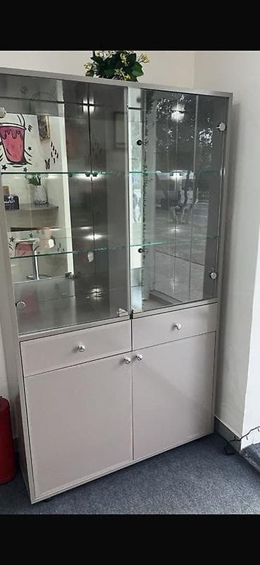 Şüşəli dolab vitrini lalafo.az -da Şüşəli dolab vitrini