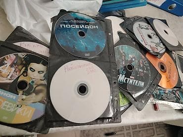 dvd disklər: 50 yaxin disk var rusca kinolar 3manatdan satilir — 1