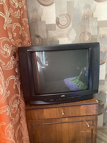 mini televizor: JVC AV-K21T2 kineskop televizor - Ekran: təxminən 21 düym — 1