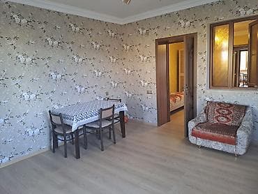 saray heyet ev type 1: 3 otaqlı mənzil – tam mebellə - Geniş və işıqlı zal: divardan asılan — 5