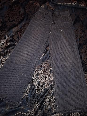Əl işi geynilmeyib aciq cins geniş balaqlı qadın cins şalvarı