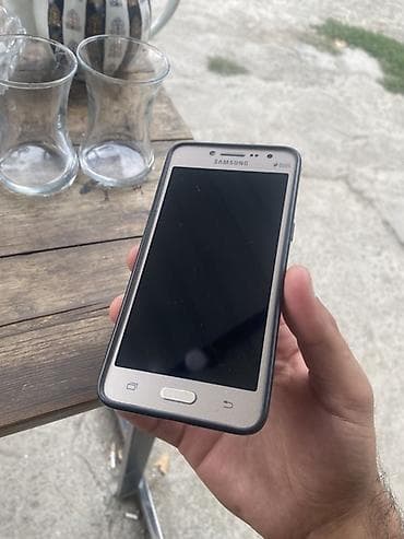 samsung s7320e wave 723: Samsung rəng - Qızılı, İki sim kartlı — 2