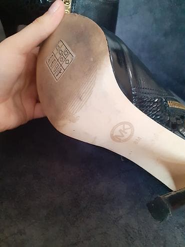 Tuflilər: Qadın dəbli bot-ayaqqabısı - Brend: Michael Kors (MK loqolu fermuar — 7