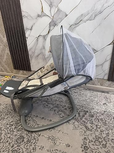 besiy: Oğlan və qız üçün, Beşik, Matras ilə, Yellənmə mexanizm ilə — 2