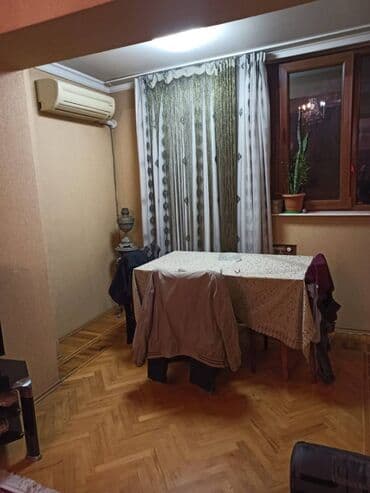 Bakı, 3 otaqlı, Köhnə tikili, m. Neftçilər, 75 kv. m — 2