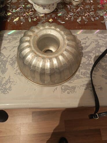 Velosiped aksesuarları: Qədimi Əntiq Sovetdən Qalma Qalın Ağır Alümin KEKS QABI, bu qab çox — 2