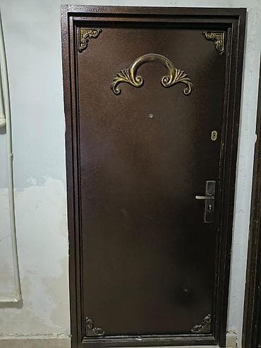 qapi demir: Dəmir giriş qapısı - Material: qalın metal konstruksiya, möhkəm — 2