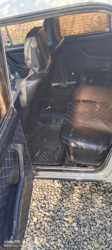 vaz 2106 ehtiyat hisseleri qiymeti: VAZ 2106 (klassik “Jiguli”) – ağ rəngli sedan Xarici: - Dördgöz ön — 1