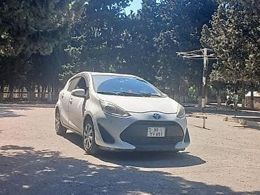 Təcili Satılır Ətraflı məlumat üçün (0552080865) Toyota Aqua Hybrid –