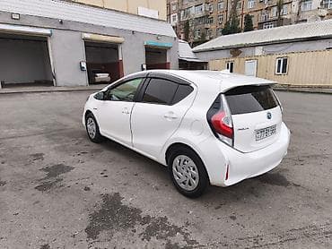 akkumulyator satisi: Toyota Aqua: 1.5 l | 2018 il Hetçbek — 6