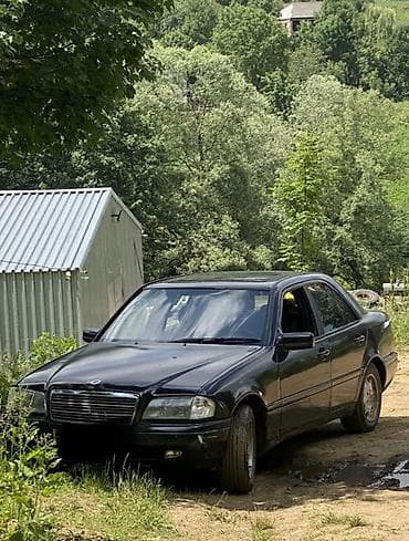 mercedes vito 7 1: Mercedes-Benz C-Class: 1.8 l | 1994 il Sedan — 4