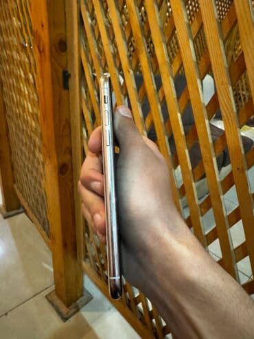 Fly: IPhone X, Серебристый, Битый — 4