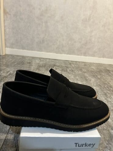 Tərliklər: Kişi mokasin ayaqqabısı - Rəng: qara - Üslub: klassik mokasin — 2