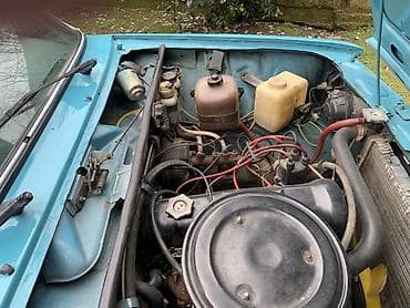 vaz 2107 oturacaqlari: Lada 2107 sedan - Kuzov: 4 qapılı sedan, mavi rəng - Mühərrik — 9