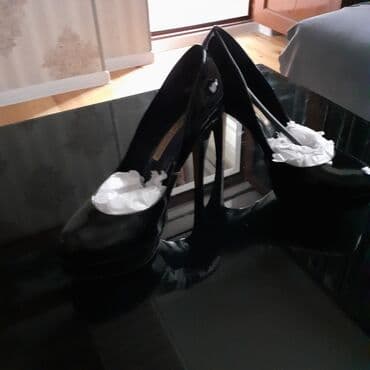 туфли с силиконовыми вставками: Туфли, Размер: 39, цвет - Черный, Б/у — 2