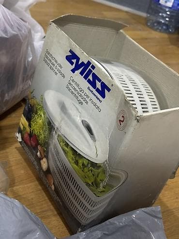 manqal aparati: Zyliss salat qurudan (salad spinner) - Brend: Zyliss (Switzerland) - — 1