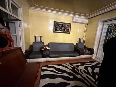 dehliz mebel: Qonaq otağı üçün 3 hissəli künc olmayan yumşaq mebel dəsti - Tərkib — 3