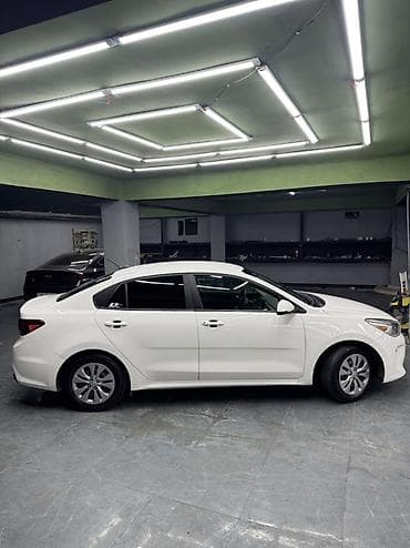 4 teker: Kia Rio: 1.6 l | 2020 il Sedan — 3