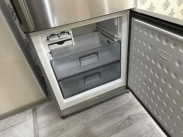 Plitələr və bişirmə panelləri: 2 qapılı Arcelik Soyuducu Satılır, rəng - Gümüşü — 3