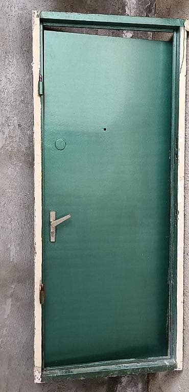 İşlənmiş Giriş qapısı 90x200 sm Çərçivə ilə, Zəmanətsiz, Ünvandan götürmə