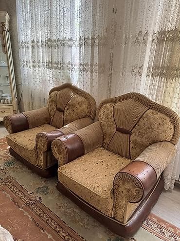 divan kafe: İşlənmiş, Divan, 2 kreslo, Divan, Açılan — 2