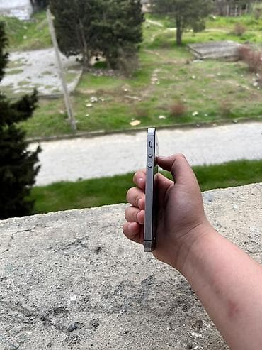 iphone 5 se 2: IPhone SE, 32 GB, Space Gray, Barmaq izi — 7