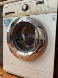 Tikiş maşınları: Paltaryuyan maşın LG, 6 kq, İşlənmiş, Avtomat, Qurutma var, Kredit yoxdur, Ünvandan götürmə — 1