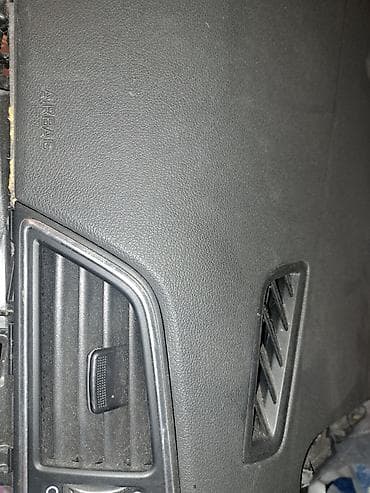 yevro şit: Məhsul: Avtomobilin ön paneli (torpedo) Təsvir: - Rəng: qara - — 7