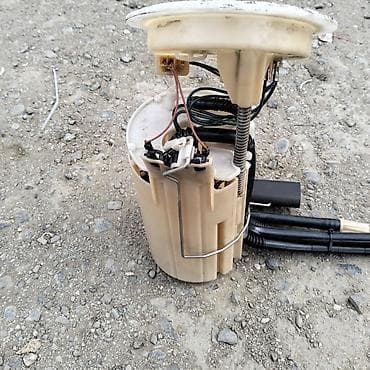 BMW E60 benzin nasosu islekdi