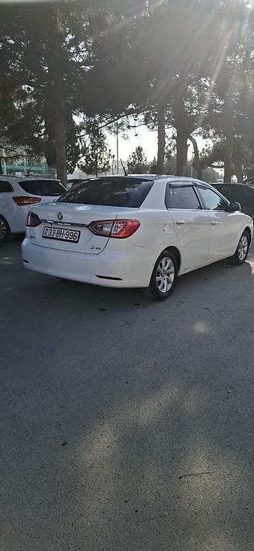reduktor 1:3: Dongfeng S30: 0.6 l | 2014 il 295 km Sedan — 8