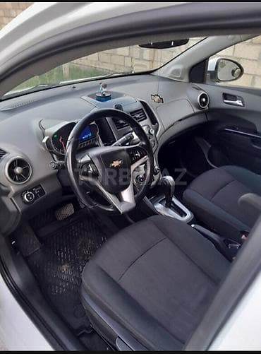 gentra fara: Chevrolet Aveo: 1.6 l | 2012 il Hetçbek — 5
