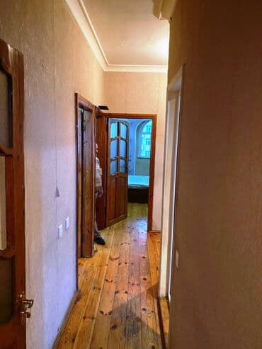 ist petrol tbilisi prospekti: Bakı, 3 otaqlı, Köhnə tikili, m. Nizami, 82 kv. m — 7