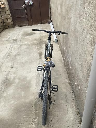 velosib: 1 ay yatbprablemleri qabağ təkəri patlağdı,yağ vurulmalıdı,qabağ — 2