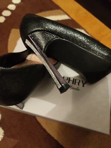 женские туфли с ремешком: Qadın klassik tufli – DAPHRY (Handmade) - Rəng: qara, xırda parıltılı — 3