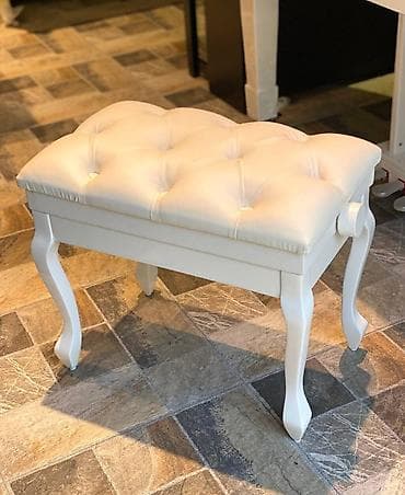 Yeni gələn oturacaqlar istənilən tərz piano və royal ilə rəng tonuna — 1