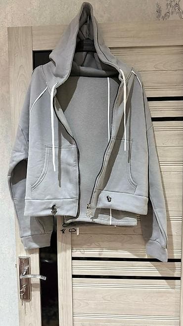 Məhsul: Boz rəngli kapüşonlu zipli xudi - Rəng: Açıq boz - Model: Tam