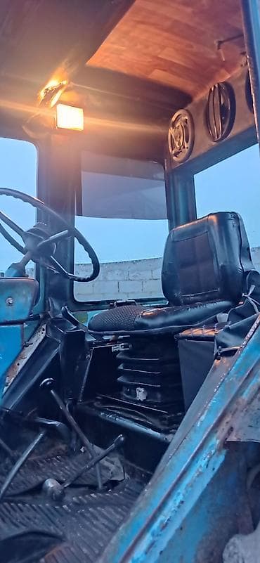 16 diski teker: Kənd təsərrüfatı üçün universal təkərli traktor - Rəng: mavi, geniş — 7